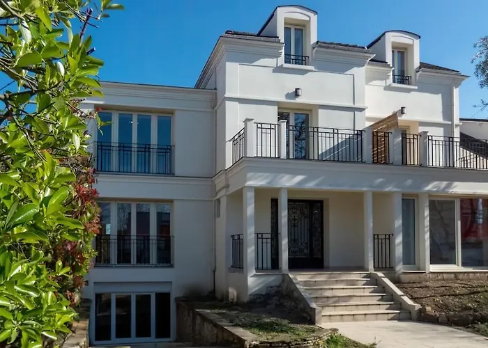 Апартаменты 11.studio#creteil#loft#cinema Кретей